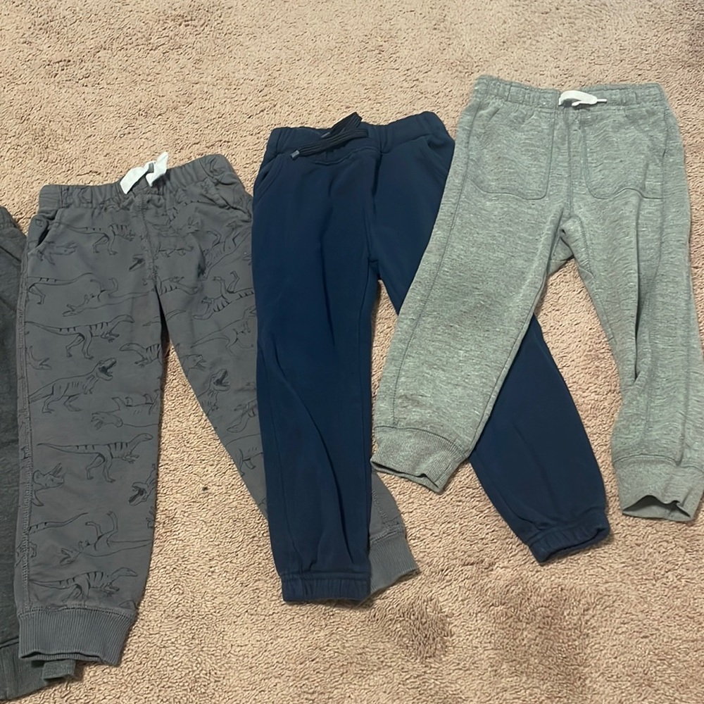 5 pairs of sweatpants